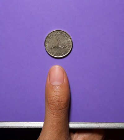 Sizing reference with coin