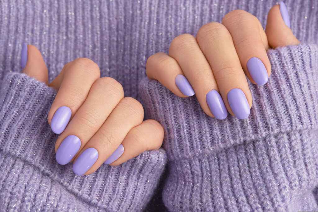 Milky Lavender: Simple Light Purple Nail
