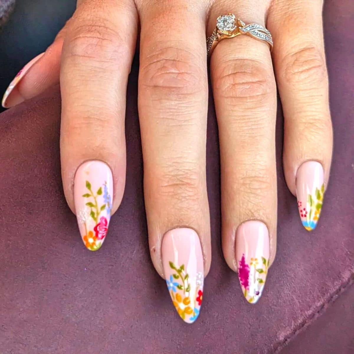 Abstract Floral Art on Nails