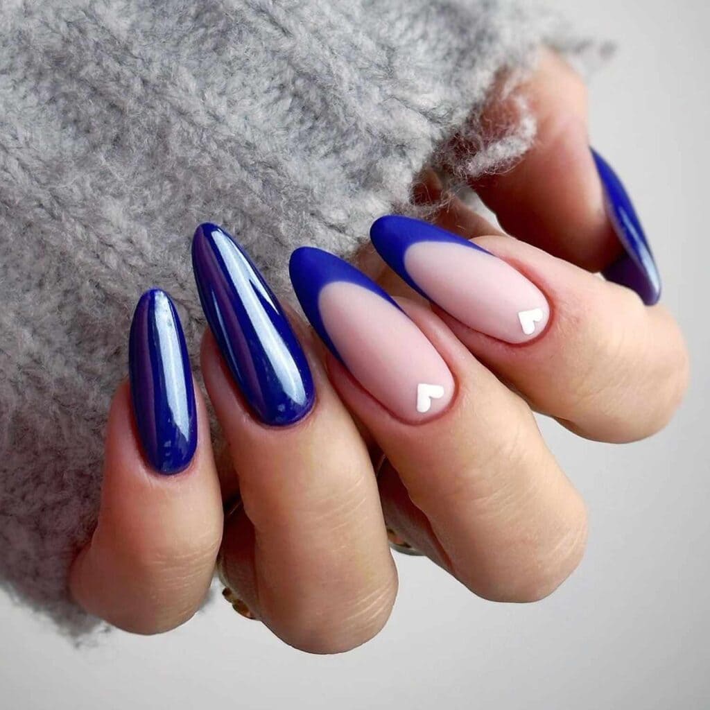 Mix and match dark blue tips with white hearts x