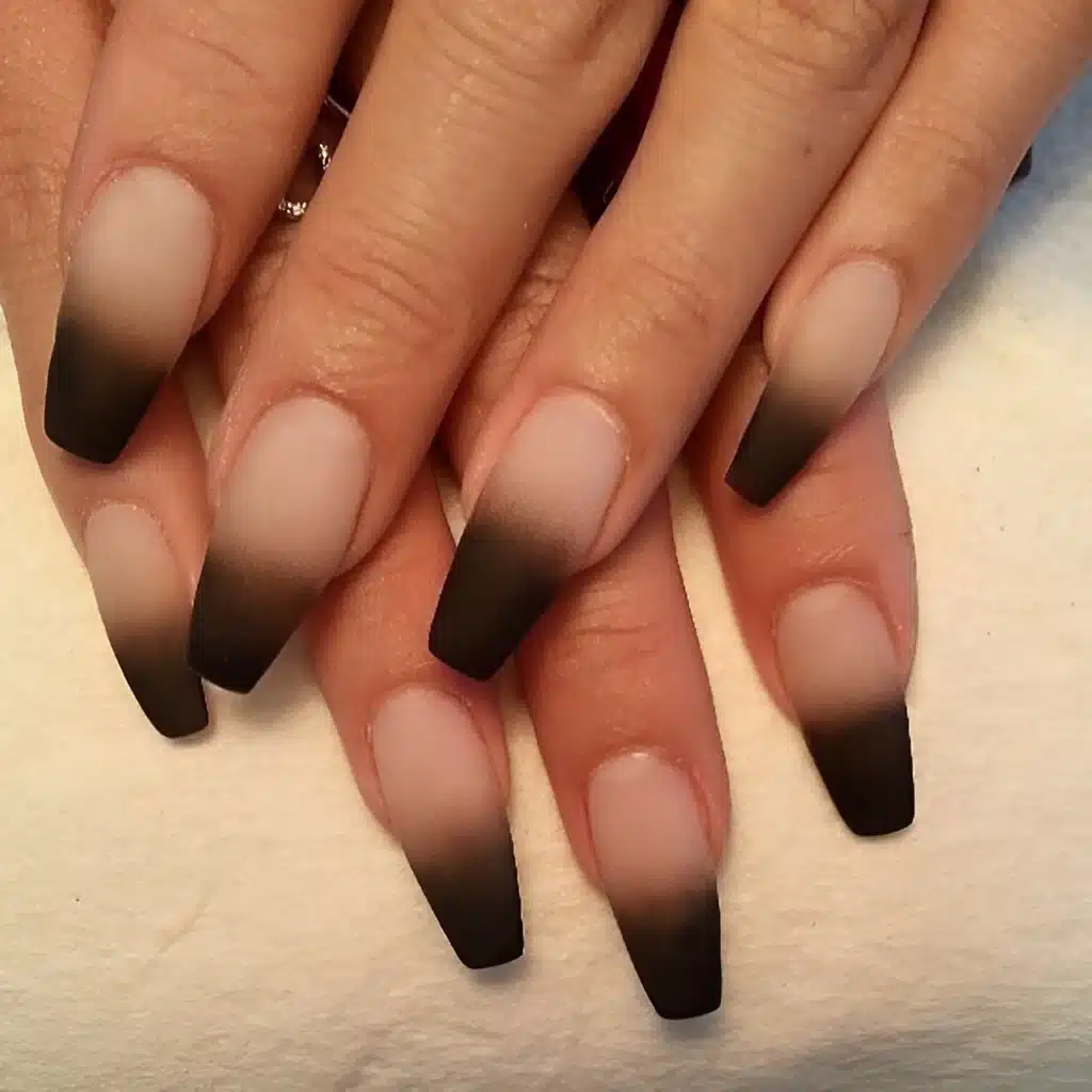 gradient base of black nails gradient base of black nails
