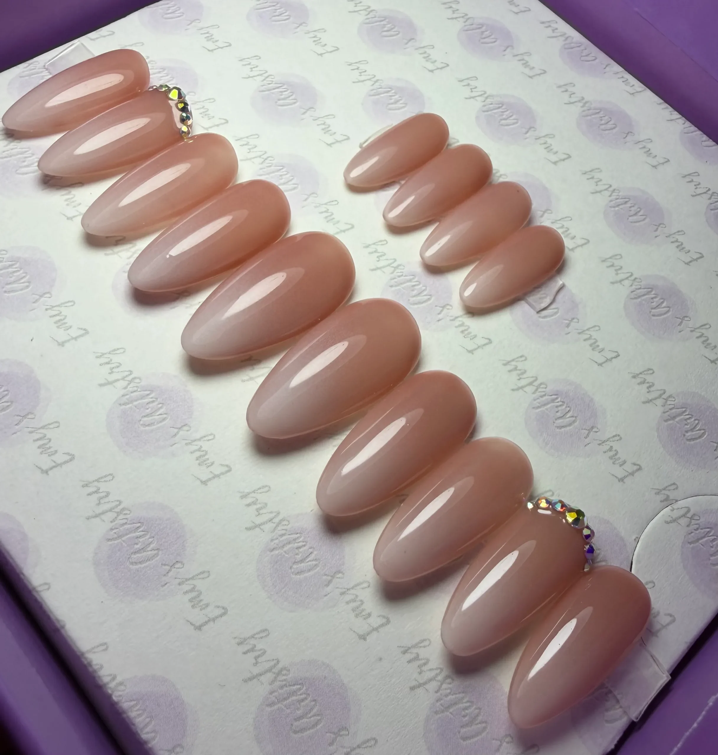 Bare luxe