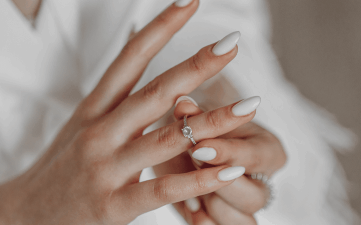 15 Wedding Nail Ideas for a Timeless Bridal Look