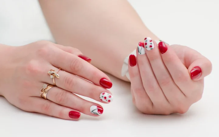 13 Ravishing Red Nail Designs to Steal the Show