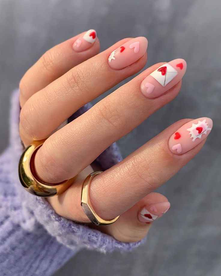Love Letter Nails with Heart Nail Designs zon Love Letter Nails with Heart Nail Designs