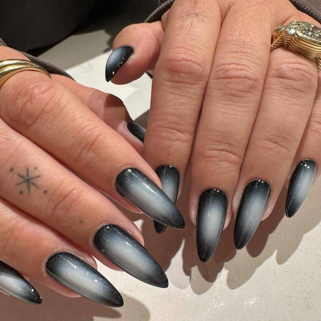 Black Tip Nail Designs: Grunge Ombre