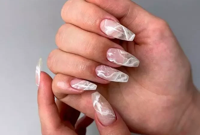 9 Chic Coffin Nail Designs for Trendsetters