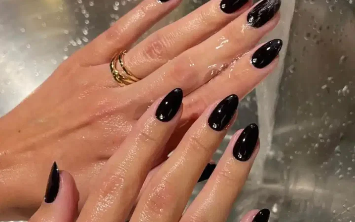 15 Stunning Black Nail Designs for Every Occasion