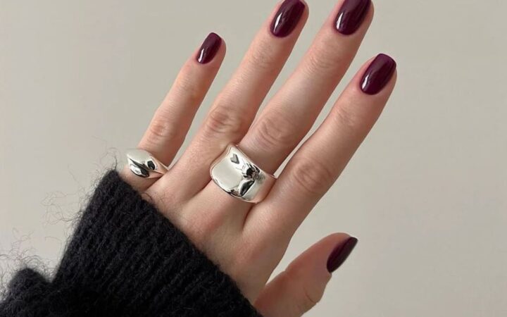 Wine and Dine with 13 Burgundy Nail Designs like a Fall Queen