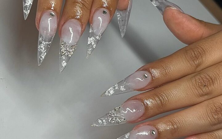 14 Stunning Crystal-Clear Nail Designs for the Minimalist in You