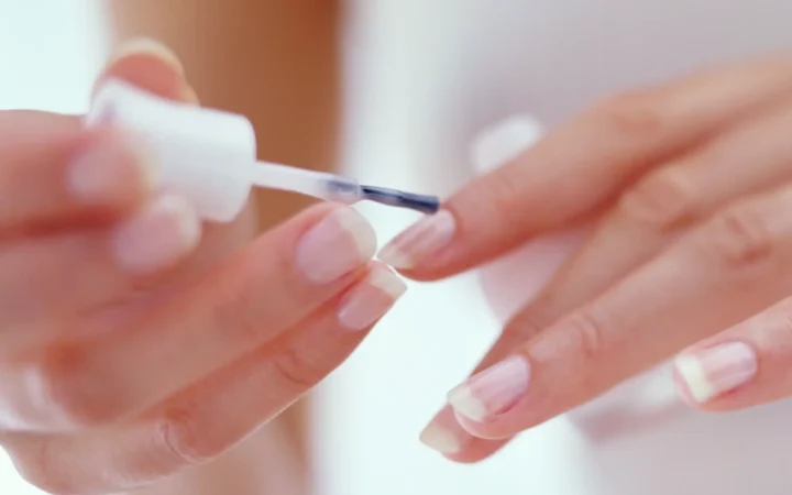 Prevent Chipping: Best Top Coat Nail Polish